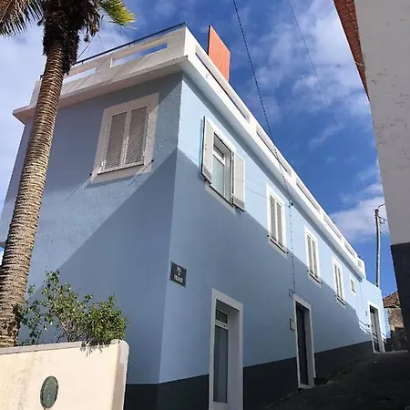 Madeira Surf Camp بيت شباب *