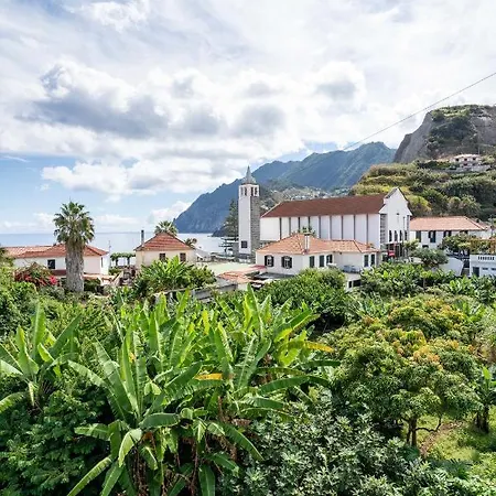 Madeira Surf Camp * Porto Da Cruz