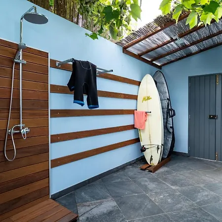 Madeira Surf Camp بيت شباب *