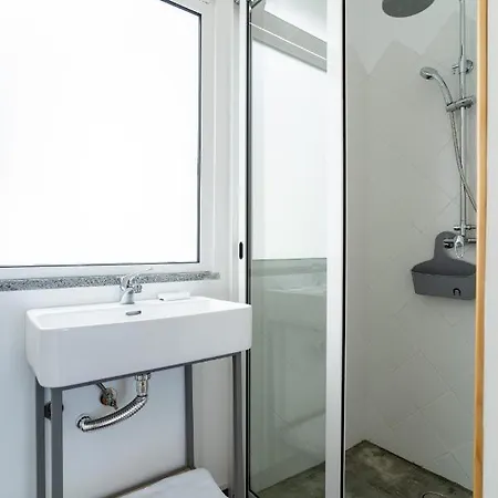 Madeira Surf Camp * بورتو دا كروز