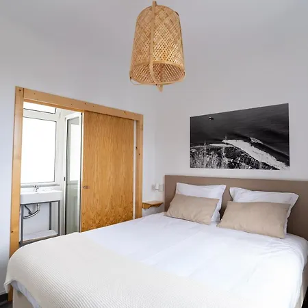 Madeira Surf Camp بيت شباب