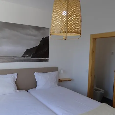 Madeira Surf Camp Vandrarhem Porto Da Cruz