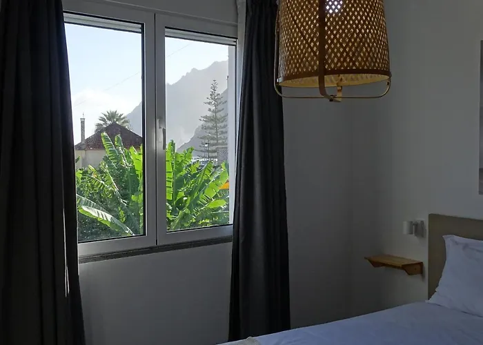 ホステル Madeira Surf Camp *