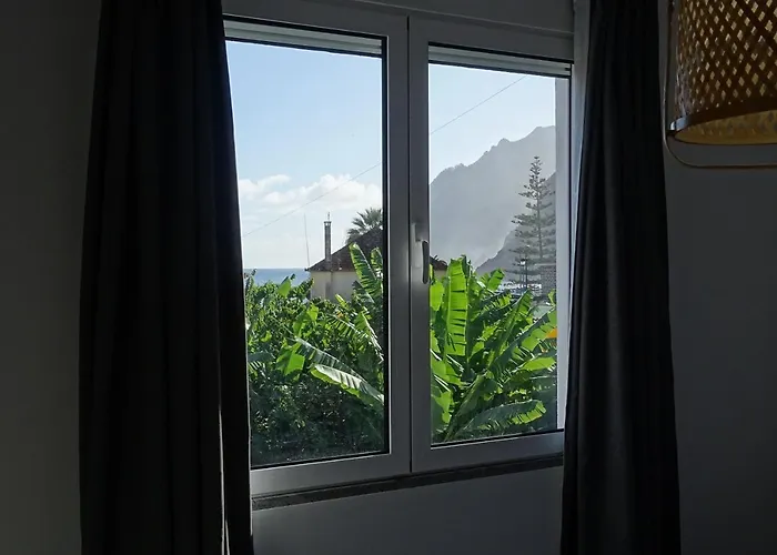 Madeira Surf Camp * ポルト・ダ・クルース