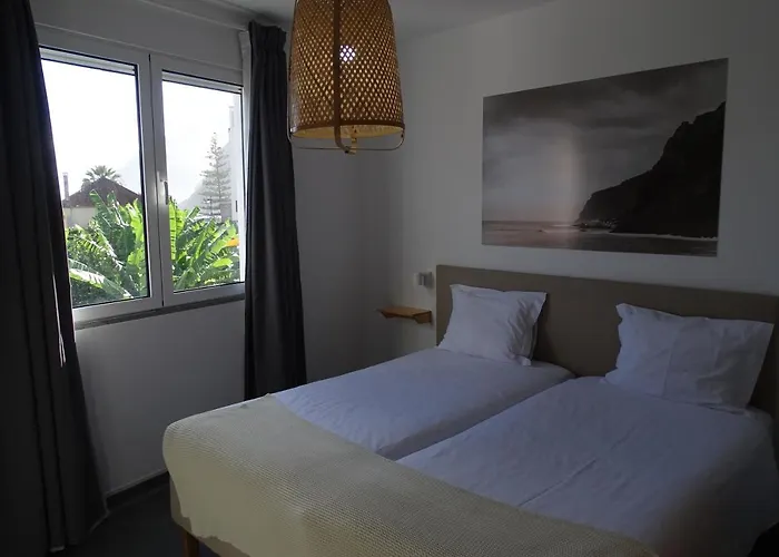 Madeira Surf Camp ホステル