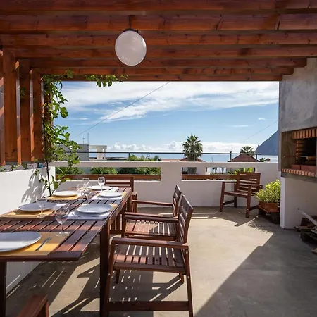Madeira Surf Camp *