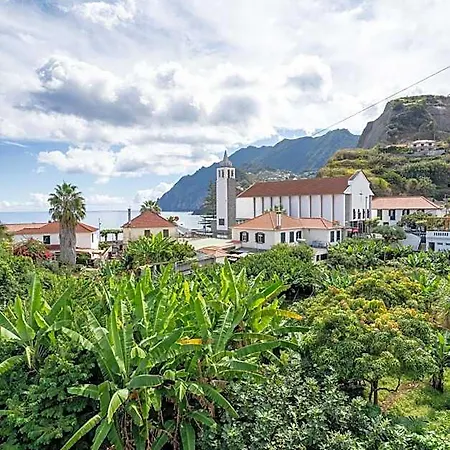 Madeira Surf Camp * Porto Da Cruz