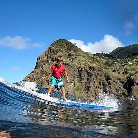 Madeira Surf Camp * Porto Da Cruz