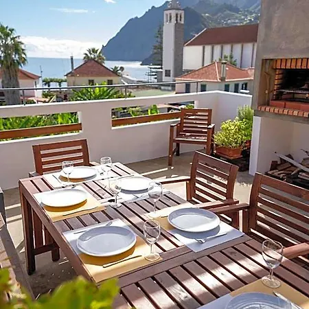 Madeira Surf Camp * Porto Da Cruz