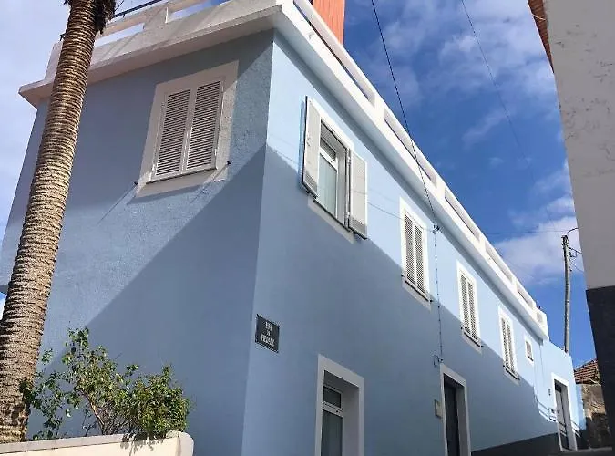 Madeira Surf Camp Hostel *