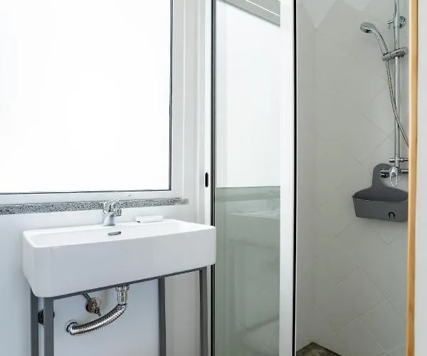 Madeira Surf Camp * Porto Da Cruz