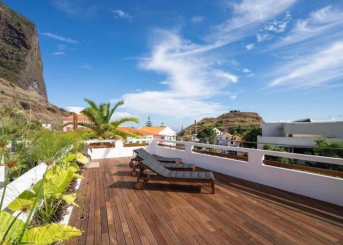 Hostel Madeira Surf Camp